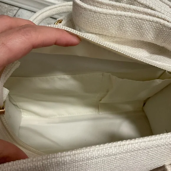 NWt winnie the pooh purse - Picture 4 of 5